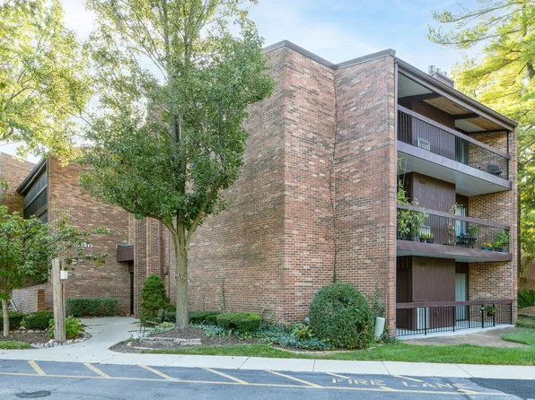 14515 Central Ct APT M3, Oak Forest, IL 60452