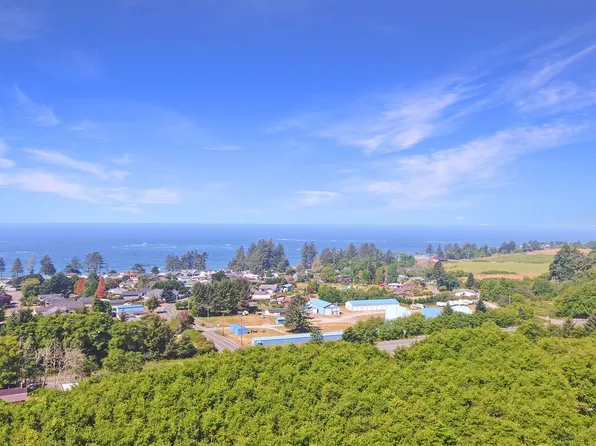 Winchuck River Rd, Brookings, OR 97415