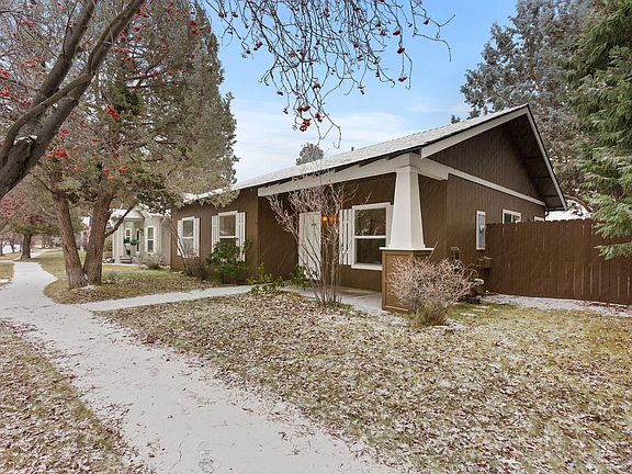 2nd image of 61182 Larkspur Loop