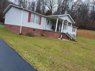 1253 Front St E, Coeburn, VA 24230