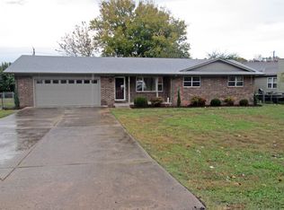 910 Francis Ave, Tahlequah, OK 74464