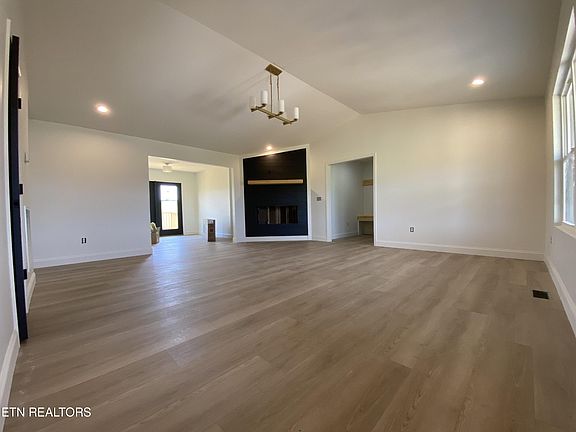2nd image of 208 Terry Ln
