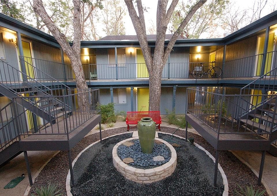 1st image of 4209 Avenue 201 #B