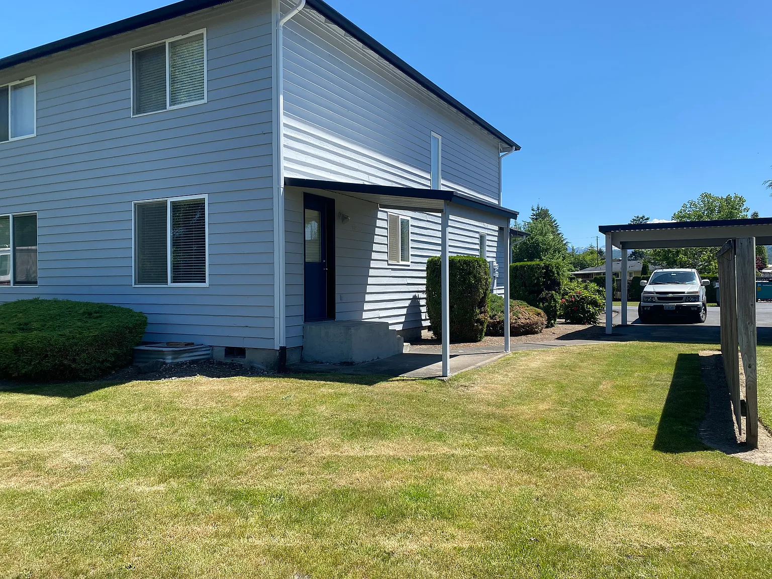 121 Kensington Ave SW — Photo 3