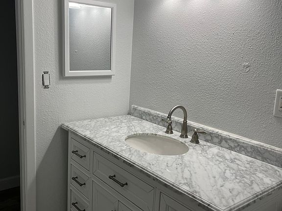 4th image of 62 Gatewood Dr #A