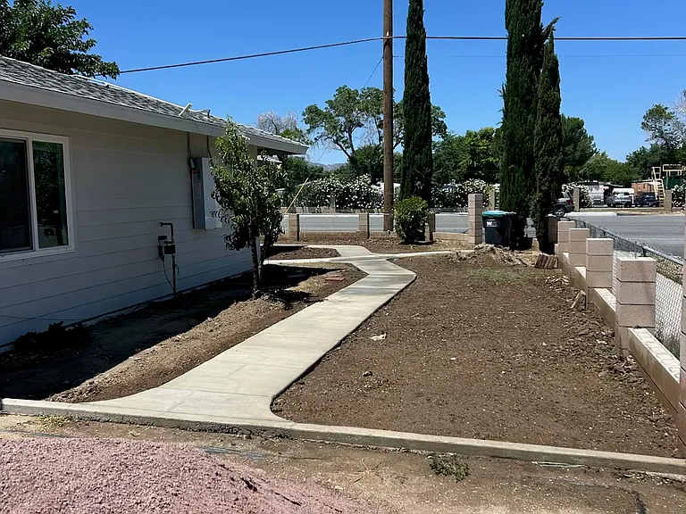 4702 E Avenue R12 — Photo 2