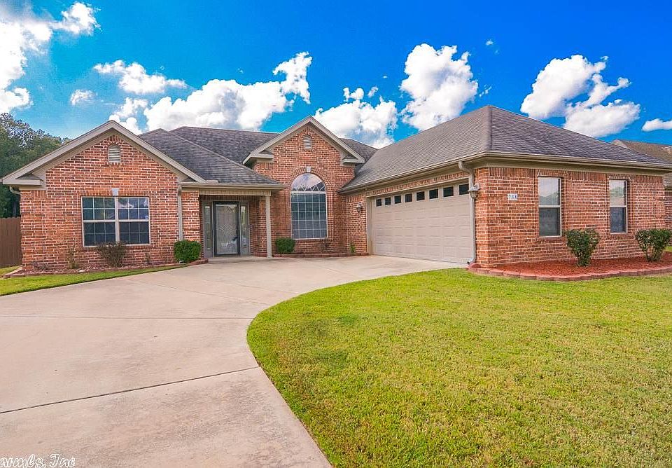 1st image of 798 Jamestown Cir