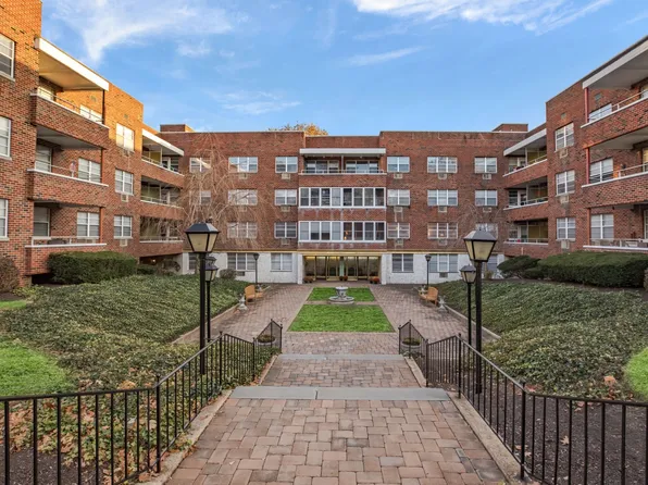 Hampshire House, 1500 Hamilton St APT 3E, Allentown, PA 18102