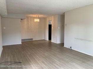 15 Newport Ct #235, Brick, NJ 08724