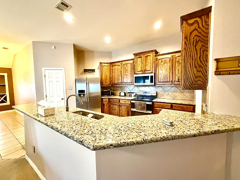 2102 Central Park Dr — Photo 11
