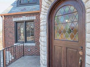 7157 Lindell Blvd, Saint Louis, MO 63130