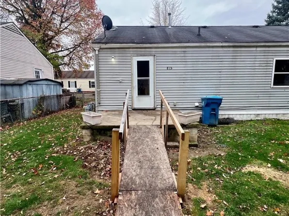 815-817 Bataan Ln, Pt Clinton, OH 43452