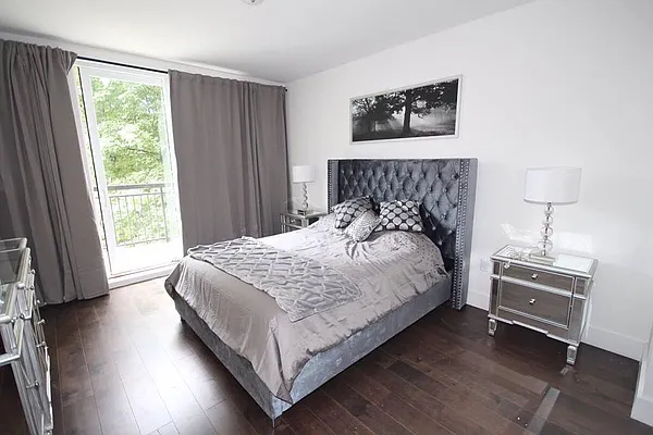 Sold by Starealty Estate LLC | media 12