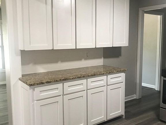 5th image of 5300 Vicki St