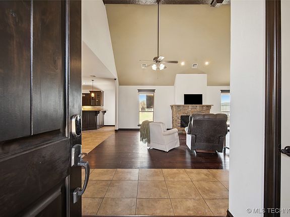 5th image of 4806 Breeze Dr