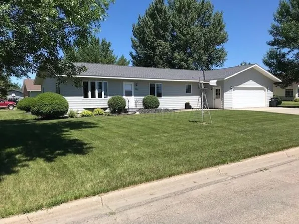 502 Wegener Dr, Breckenridge, MN 56520
