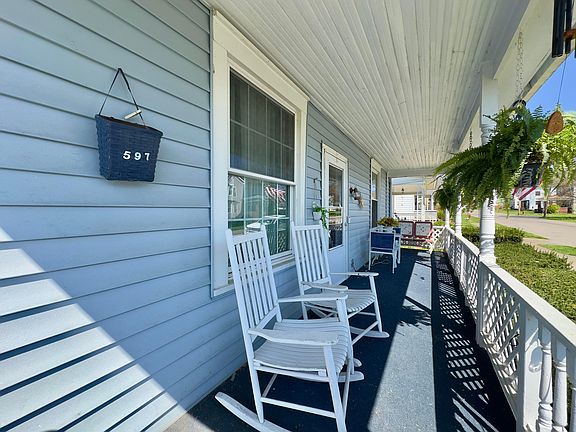 2nd image of 597 Warner Ave