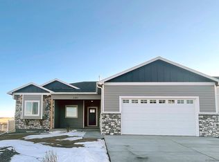 2301 Pack Saddle Rd, Cheyenne, WY 82007