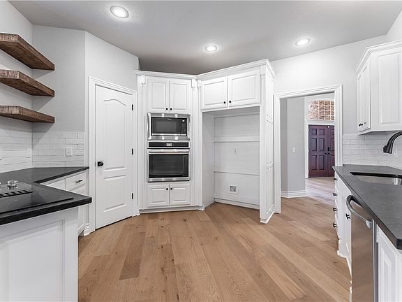 3rd image of 4344 E Troon Dr