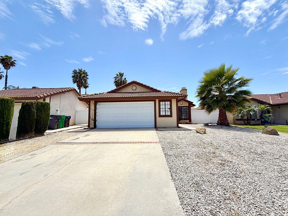 1st image of 29677 Woodlands Ave