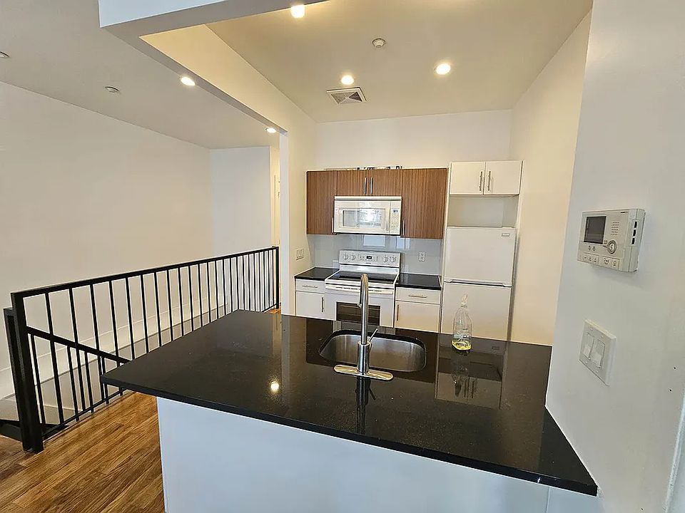 1st image of 396 Cornelia St #1W