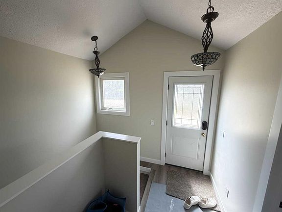 2nd image of 203 N 3rd St