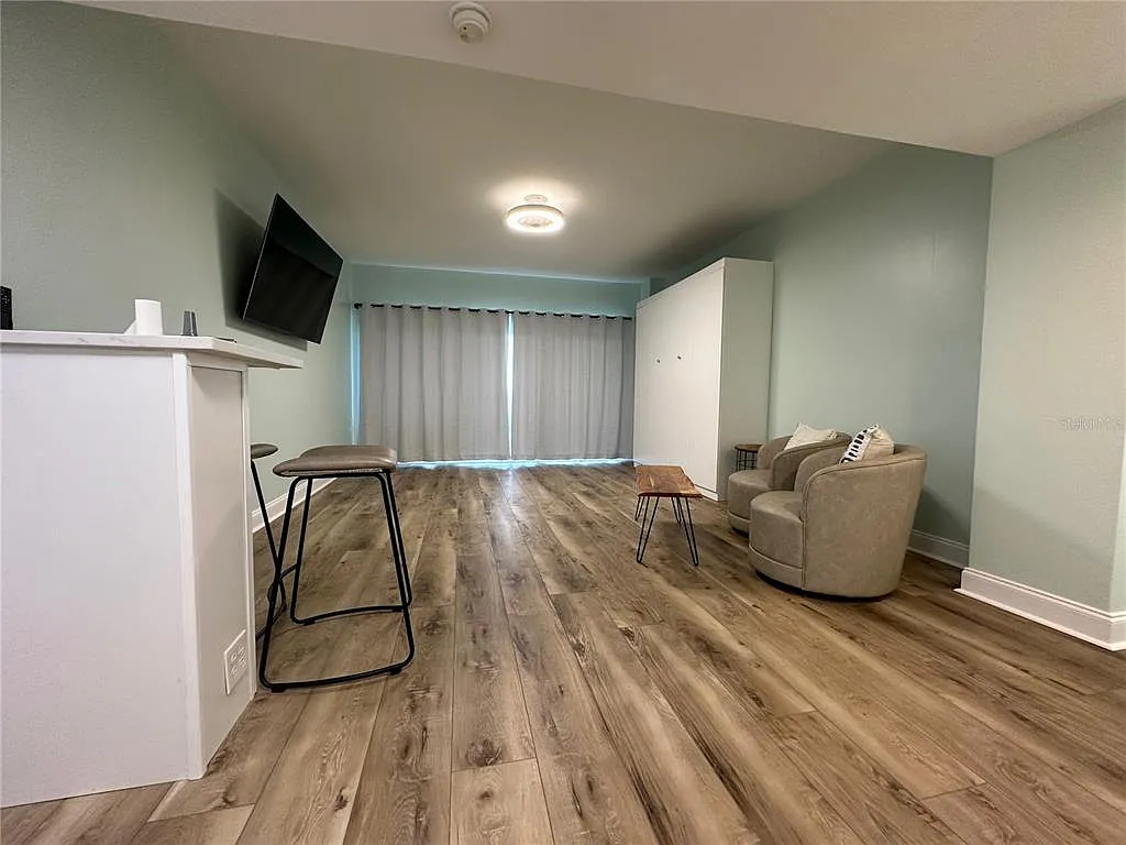 Studio, 1.0 bath, 475 sqft, $2,200 — Photo 3