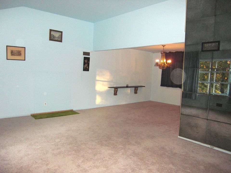 2nd image of 84 N Livingston Ave