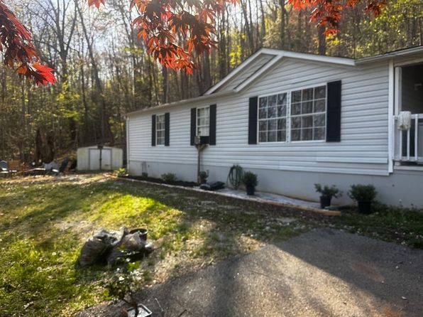 906 Billy Watts Cove Rd