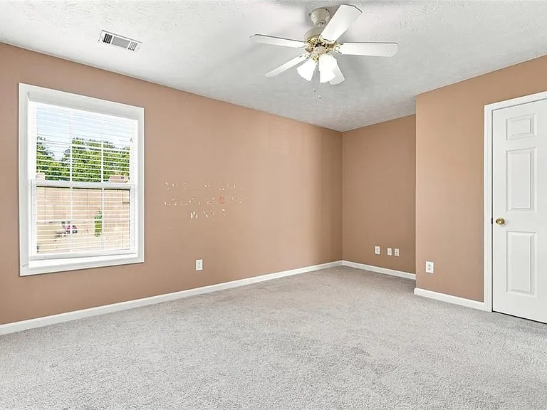 3063 Kentmere Dr — Photo 20