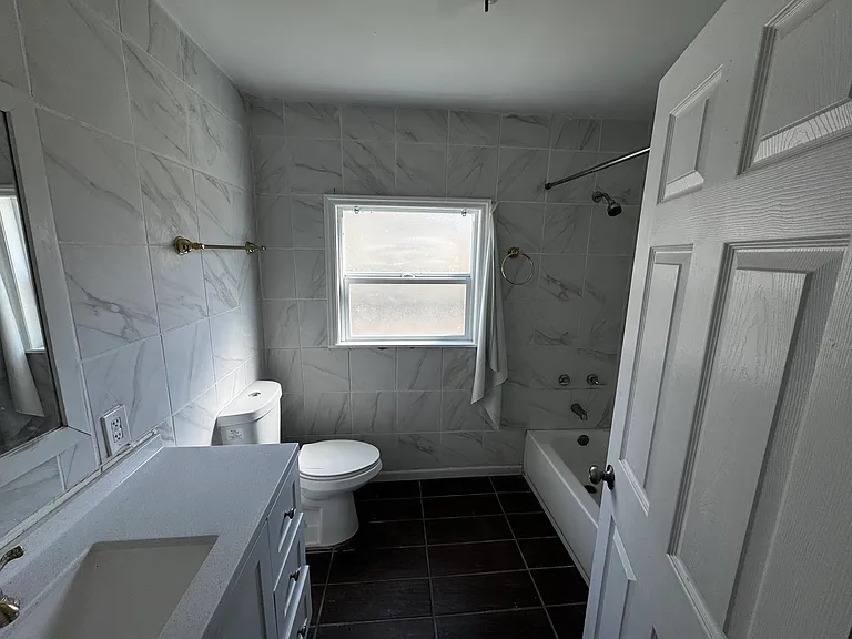 5812 Riverside Dr — Photo 8