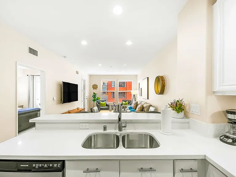 350 K St #416 — Photo 10