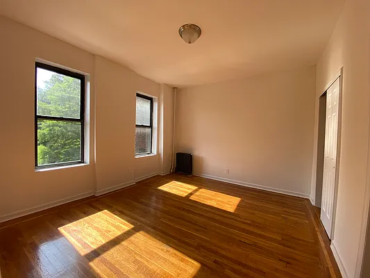 Rented by Lang Realty LLC | media 5