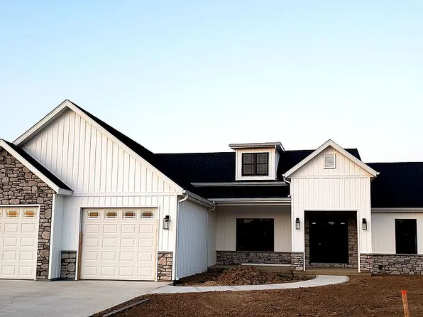 2669 Summer Rambo Ct, Lima, OH 45806