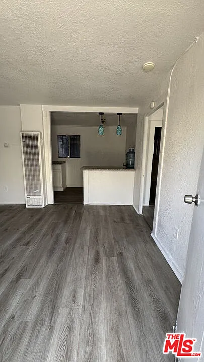 1 bed, 1.0 bath, 500 sqft, $1,800 — Photo 2