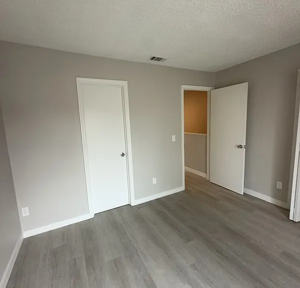 133 Jones Ln #B — Photo 11