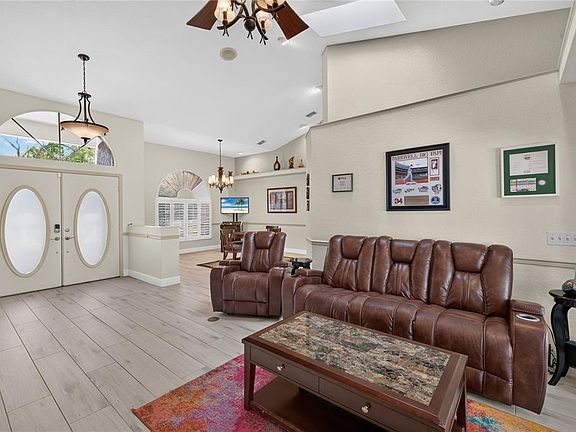 4th image of 17368 NORSEMAN AVENUE