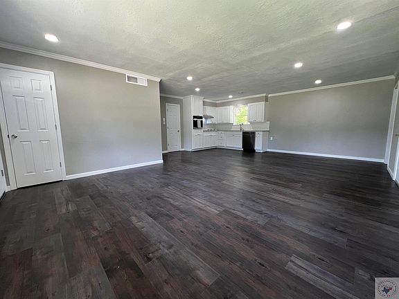 5th image of 2711 Stillwell Dr