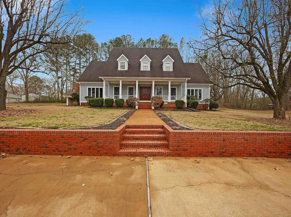 85 Bear Dr, Savannah, TN 38372