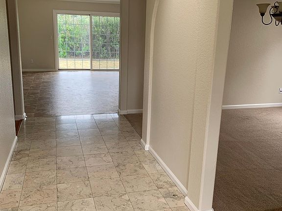 4th image of 5606 Comanche Dr