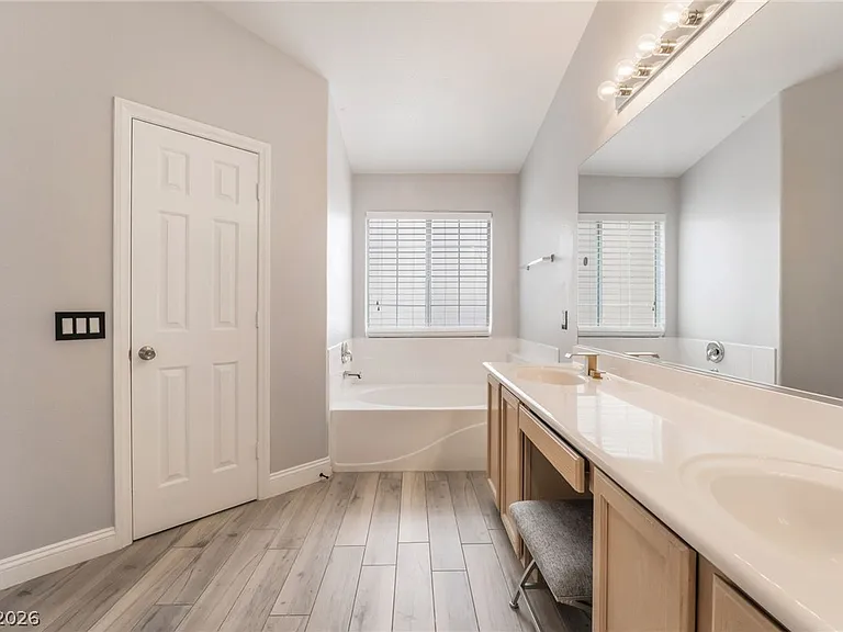 10244 Amber Hue Ln — Photo 21