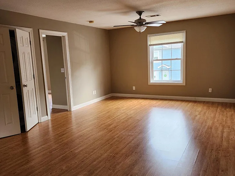 104 Parks St #402 — Photo 4
