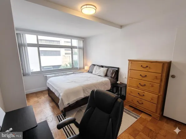 2401 H St NW APT 509, Washington, DC 20037