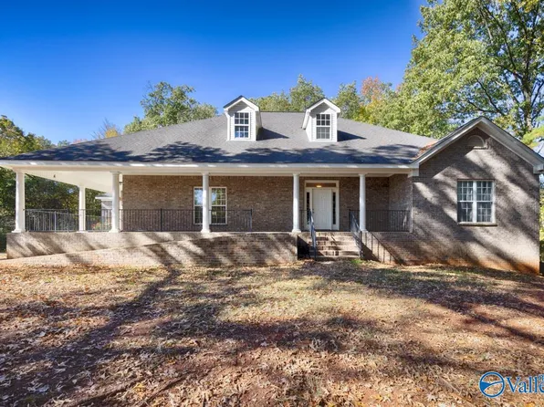 10243 James Dr, Athens, AL 35611