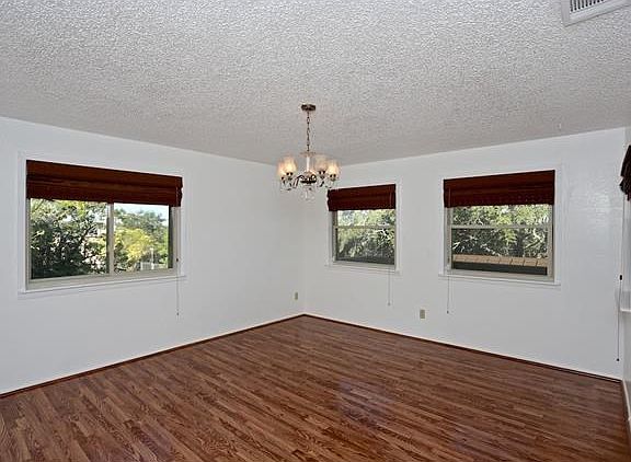 5th image of 619 Village Shore Dr