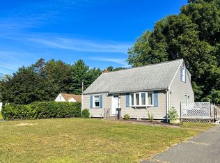 17 Dale Rd, Enfield, CT 06082