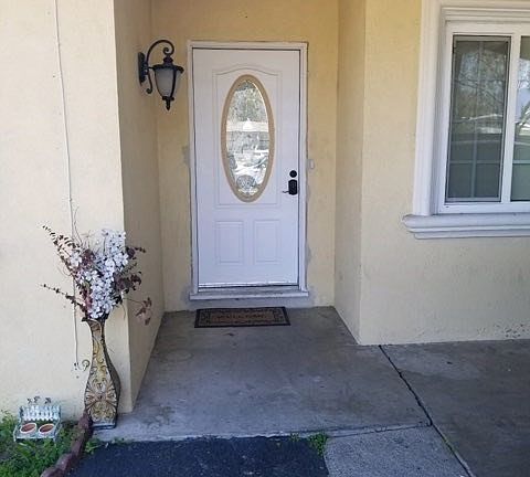 2nd image of 1670 E 5th St
