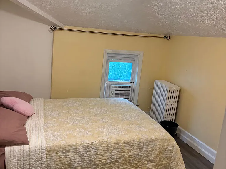 205 Van Duzer St #301 — Photo 10