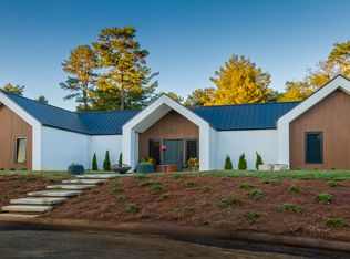 7820 Lake Ridge Dr, Hixson, TN 37343