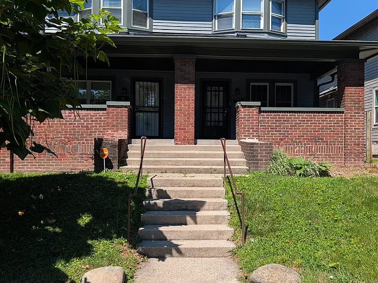 530 Eastern Ave — Photo 1